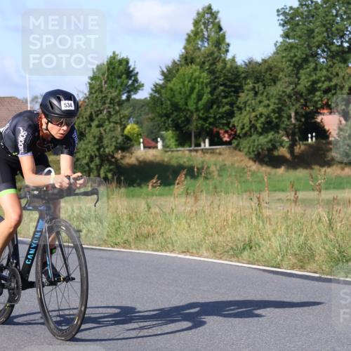 25.08.2024 - Elbe Triathlon Hamburg Fuchs,  Jonas http://msf.ph/oto/6841140 25.08.2024 09:39:21 Radfahren 300, 553, 153, 534, 248, 267, 347, 463 meine-sportfotos.de