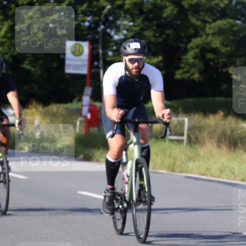 25.08.2024 - Elbe Triathlon Hamburg Fuchs,  Jonas http://msf.ph/oto/6841150 25.08.2024 09:39:22 Radfahren 300, 553, 153, 534, 248, 267, 347, 463 meine-sportfotos.de