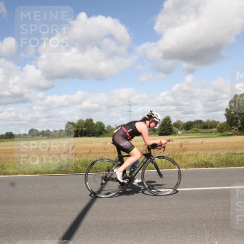 25.08.2024 - Elbe Triathlon Hamburg Fuchs,  Jonas http://msf.ph/oto/6841154 25.08.2024 11:14:38 Radfahren 1478, 1631, 1524, 1643 meine-sportfotos.de