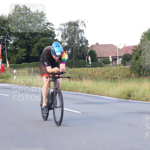 25.08.2024 - Elbe Triathlon Hamburg Fuchs,  Jonas http://msf.ph/oto/6841163 25.08.2024 08:57:21 Radfahren 193, 130, 74, 52, 61, 194, 138 meine-sportfotos.de