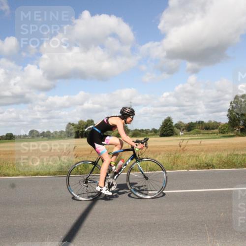 25.08.2024 - Elbe Triathlon Hamburg Fuchs,  Jonas http://msf.ph/oto/6841173 25.08.2024 11:14:42 Radfahren 1478, 1631, 1524, 1643, 1506 meine-sportfotos.de