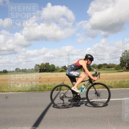 25.08.2024 - Elbe Triathlon Hamburg Fuchs,  Jonas http://msf.ph/oto/6841184 25.08.2024 11:14:53 Radfahren 1506, 1706, 1491 meine-sportfotos.de