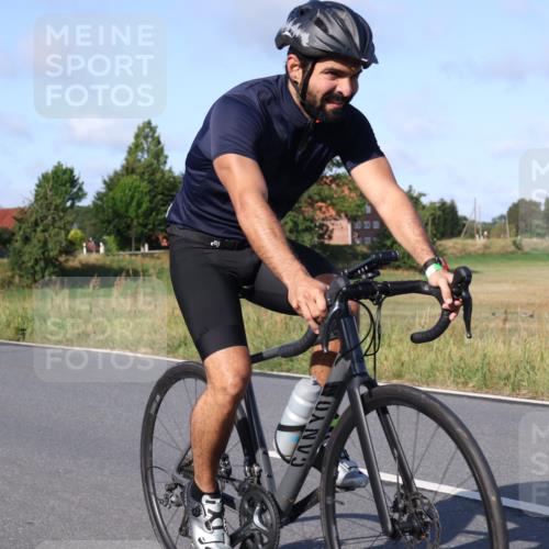 25.08.2024 - Elbe Triathlon Hamburg Fuchs,  Jonas http://msf.ph/oto/6841185 25.08.2024 09:39:24 Radfahren 153, 534, 248, 267, 347, 463 meine-sportfotos.de