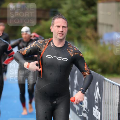 25.08.2024 - Elbe Triathlon Hamburg H.Heesch http://msf.ph/oto/6841239 25.08.2024 08:44:34 Schwimmen 80, 120, 124, 134, 145, 152, 161, 166, 186, 188, 197 meine-sportfotos.de