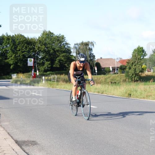 25.08.2024 - Elbe Triathlon Hamburg Fuchs,  Jonas http://msf.ph/oto/6841240 25.08.2024 09:39:27 Radfahren 248, 267, 347, 463, 327 meine-sportfotos.de