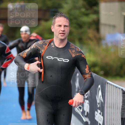 25.08.2024 - Elbe Triathlon Hamburg H.Heesch http://msf.ph/oto/6841243 25.08.2024 08:44:34 Schwimmen 80, 120, 124, 134, 145, 152, 161, 166, 186, 188, 197 meine-sportfotos.de