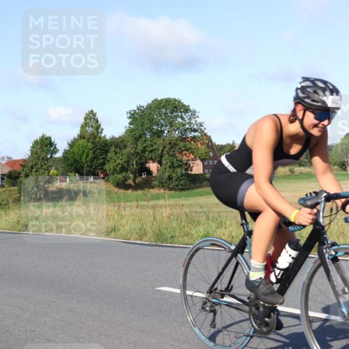 25.08.2024 - Elbe Triathlon Hamburg Fuchs,  Jonas http://msf.ph/oto/6841270 25.08.2024 09:39:28 Radfahren 248, 267, 347, 463, 327, 1850 meine-sportfotos.de
