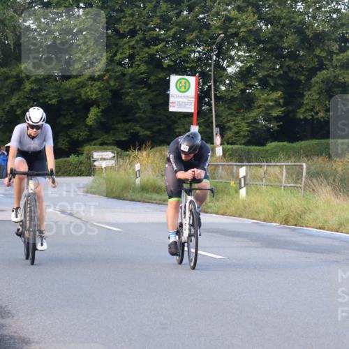 25.08.2024 - Elbe Triathlon Hamburg Fuchs,  Jonas http://msf.ph/oto/6841271 25.08.2024 08:57:26 Radfahren 52, 61, 194, 138 meine-sportfotos.de