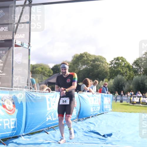 25.08.2024 - Elbe Triathlon Hamburg H.Heesch http://msf.ph/oto/6841278 25.08.2024 10:28:20 Ziel 52, 54 meine-sportfotos.de