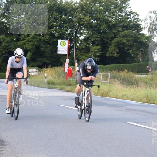 25.08.2024 - Elbe Triathlon Hamburg Fuchs,  Jonas http://msf.ph/oto/6841279 25.08.2024 08:57:27 Radfahren 61, 194, 138 meine-sportfotos.de