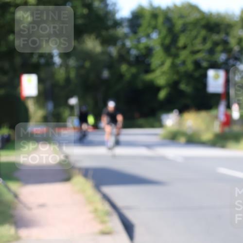25.08.2024 - Elbe Triathlon Hamburg Fuchs,  Jonas http://msf.ph/oto/6841302 25.08.2024 09:39:30 Radfahren 267, 347, 463, 327, 1850 meine-sportfotos.de