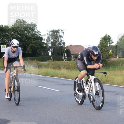 25.08.2024 - Elbe Triathlon Hamburg Fuchs,  Jonas http://msf.ph/oto/6841319 25.08.2024 08:57:28 Radfahren 61, 194, 138 meine-sportfotos.de
