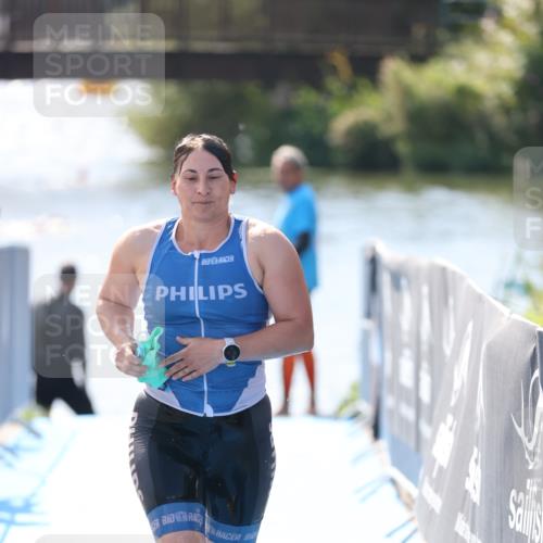 25.08.2024 - Elbe Triathlon Hamburg H.Heesch http://msf.ph/oto/6841330 25.08.2024 14:35:38 Schwimmen  meine-sportfotos.de