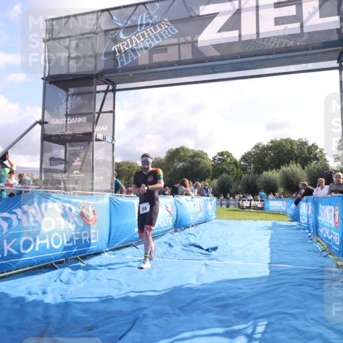 25.08.2024 - Elbe Triathlon Hamburg H.Heesch http://msf.ph/oto/6841332 25.08.2024 10:28:20 Ziel 52, 54 meine-sportfotos.de