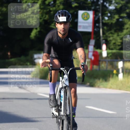 25.08.2024 - Elbe Triathlon Hamburg Fuchs,  Jonas http://msf.ph/oto/6841338 25.08.2024 09:39:32 Radfahren 463, 327, 1850 meine-sportfotos.de