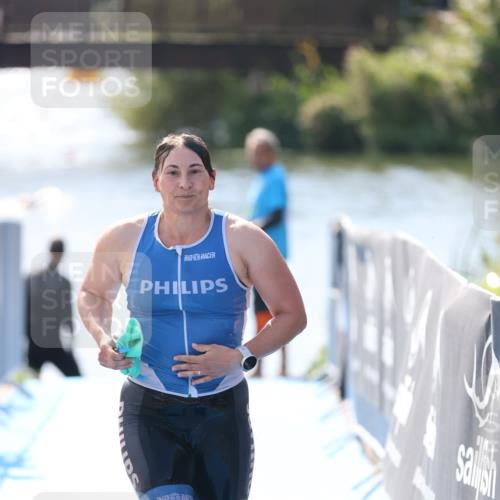 25.08.2024 - Elbe Triathlon Hamburg H.Heesch http://msf.ph/oto/6841340 25.08.2024 14:35:38 Schwimmen  meine-sportfotos.de