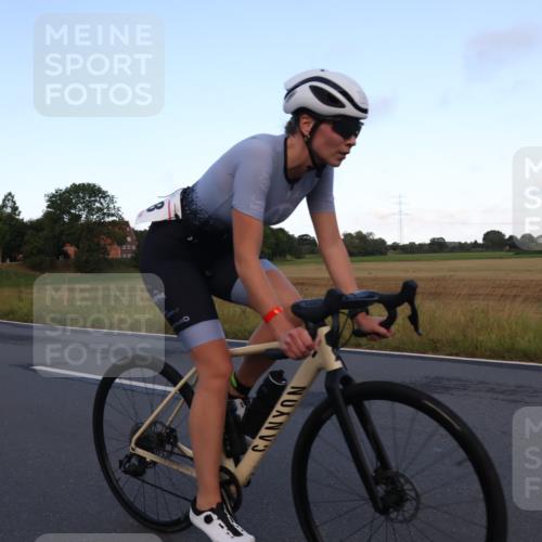 25.08.2024 - Elbe Triathlon Hamburg Fuchs,  Jonas http://msf.ph/oto/6841352 25.08.2024 08:57:28 Radfahren 61, 194, 138 meine-sportfotos.de