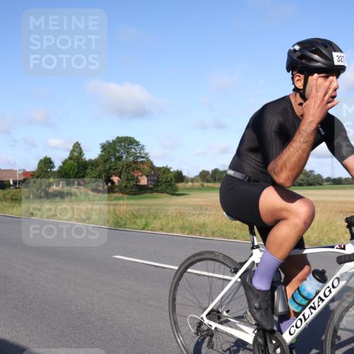 25.08.2024 - Elbe Triathlon Hamburg Fuchs,  Jonas http://msf.ph/oto/6841374 25.08.2024 09:39:34 Radfahren 327, 1850, 295 meine-sportfotos.de