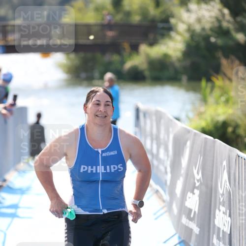 25.08.2024 - Elbe Triathlon Hamburg H.Heesch http://msf.ph/oto/6841377 25.08.2024 14:35:39 Schwimmen  meine-sportfotos.de