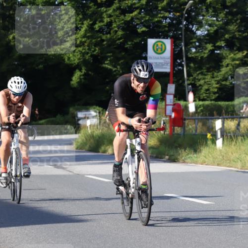 25.08.2024 - Elbe Triathlon Hamburg Fuchs,  Jonas http://msf.ph/oto/6841415 25.08.2024 09:39:44 Radfahren 295, 338, 93, 122, 237 meine-sportfotos.de
