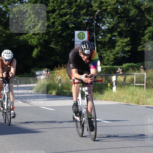 25.08.2024 - Elbe Triathlon Hamburg Fuchs,  Jonas http://msf.ph/oto/6841419 25.08.2024 09:39:44 Radfahren 295, 338, 93, 122, 237 meine-sportfotos.de