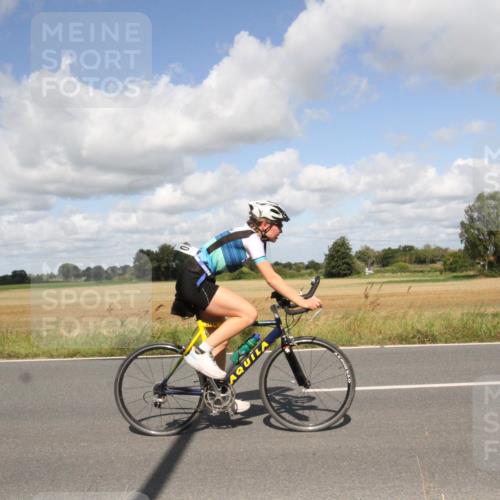 25.08.2024 - Elbe Triathlon Hamburg Fuchs,  Jonas http://msf.ph/oto/6841421 25.08.2024 11:18:06 Radfahren 1594, 1710, 1637 meine-sportfotos.de