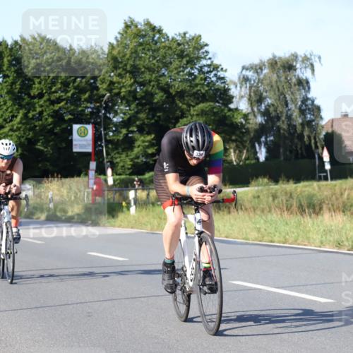 25.08.2024 - Elbe Triathlon Hamburg Fuchs,  Jonas http://msf.ph/oto/6841436 25.08.2024 09:39:44 Radfahren 295, 338, 93, 122, 237 meine-sportfotos.de