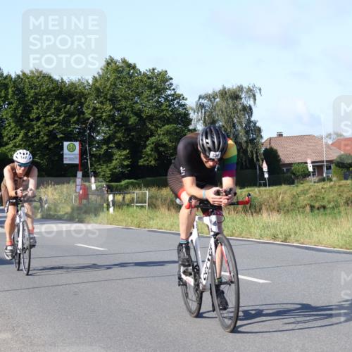 25.08.2024 - Elbe Triathlon Hamburg Fuchs,  Jonas http://msf.ph/oto/6841441 25.08.2024 09:39:45 Radfahren 295, 338, 93, 122, 237, 414 meine-sportfotos.de