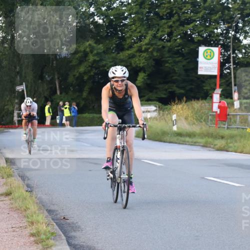 25.08.2024 - Elbe Triathlon Hamburg Fuchs,  Jonas http://msf.ph/oto/6841505 25.08.2024 08:57:42 Radfahren 58, 97, 185, 126, 147 meine-sportfotos.de