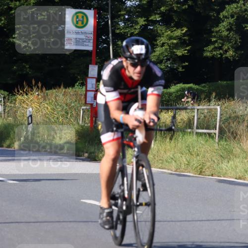 25.08.2024 - Elbe Triathlon Hamburg Fuchs,  Jonas http://msf.ph/oto/6841535 25.08.2024 09:39:52 Radfahren 122, 237, 414, 117, 283, 451 meine-sportfotos.de