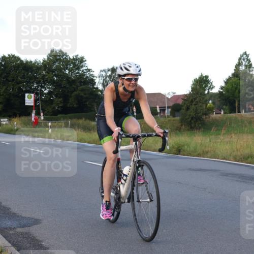 25.08.2024 - Elbe Triathlon Hamburg Fuchs,  Jonas http://msf.ph/oto/6841554 25.08.2024 08:57:44 Radfahren 185, 126, 147 meine-sportfotos.de