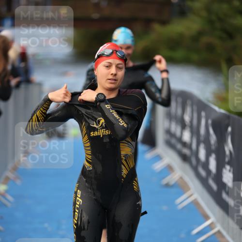 25.08.2024 - Elbe Triathlon Hamburg H.Heesch http://msf.ph/oto/6841564 25.08.2024 08:44:39 Schwimmen 80, 120, 124, 134, 145, 152, 161, 166, 169, 186, 188, 197 meine-sportfotos.de