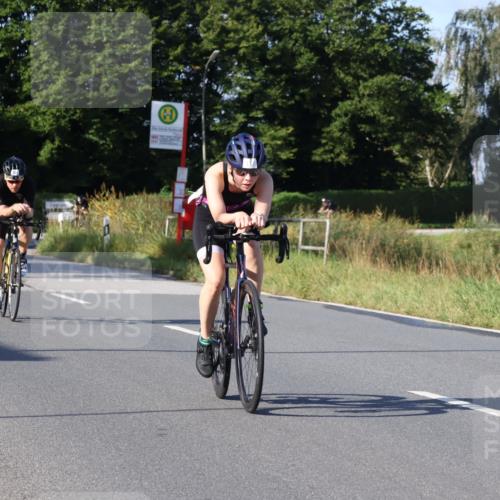 25.08.2024 - Elbe Triathlon Hamburg Fuchs,  Jonas http://msf.ph/oto/6841565 25.08.2024 09:39:53 Radfahren 122, 237, 414, 117, 283, 451 meine-sportfotos.de
