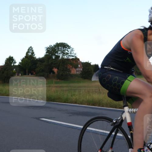 25.08.2024 - Elbe Triathlon Hamburg Fuchs,  Jonas http://msf.ph/oto/6841579 25.08.2024 08:57:44 Radfahren 185, 126, 147 meine-sportfotos.de