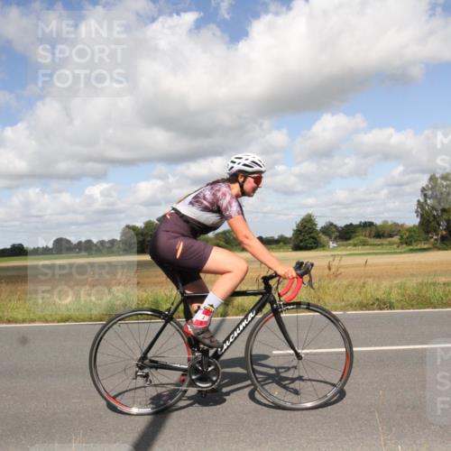 25.08.2024 - Elbe Triathlon Hamburg Fuchs,  Jonas http://msf.ph/oto/6841592 25.08.2024 11:20:02 Radfahren 1598, 1471 meine-sportfotos.de