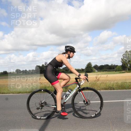 25.08.2024 - Elbe Triathlon Hamburg Fuchs,  Jonas http://msf.ph/oto/6841621 25.08.2024 11:20:38 Radfahren 1652, 1720, 1697, 1588 meine-sportfotos.de