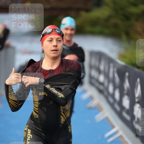 25.08.2024 - Elbe Triathlon Hamburg H.Heesch http://msf.ph/oto/6841622 25.08.2024 08:44:40 Schwimmen 80, 120, 124, 134, 145, 152, 161, 166, 169, 186, 188, 197 meine-sportfotos.de