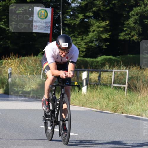 25.08.2024 - Elbe Triathlon Hamburg Fuchs,  Jonas http://msf.ph/oto/6841624 25.08.2024 09:39:57 Radfahren 414, 117, 283, 451, 284, 363 meine-sportfotos.de