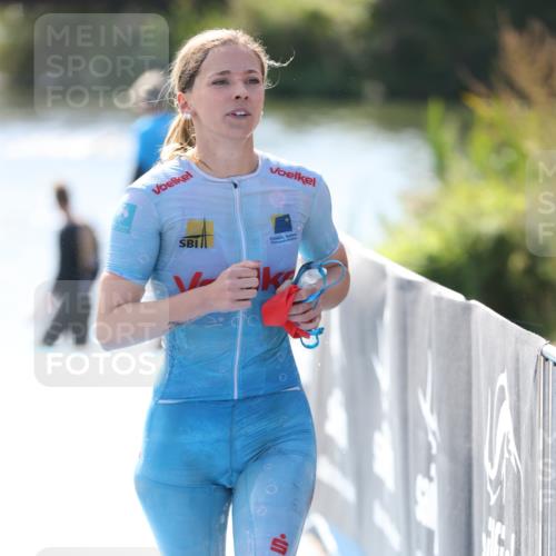 25.08.2024 - Elbe Triathlon Hamburg H.Heesch http://msf.ph/oto/6841691 25.08.2024 14:36:24 Schwimmen  meine-sportfotos.de
