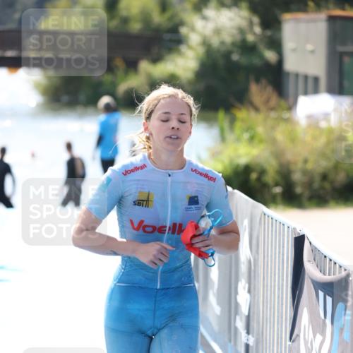 25.08.2024 - Elbe Triathlon Hamburg H.Heesch http://msf.ph/oto/6841704 25.08.2024 14:36:25 Schwimmen  meine-sportfotos.de