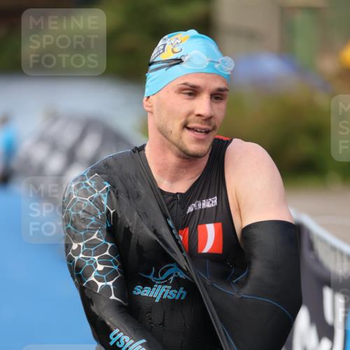 25.08.2024 - Elbe Triathlon Hamburg H.Heesch http://msf.ph/oto/6841718 25.08.2024 08:44:42 Schwimmen 80, 120, 124, 134, 145, 152, 161, 166, 169, 186, 188, 197 meine-sportfotos.de