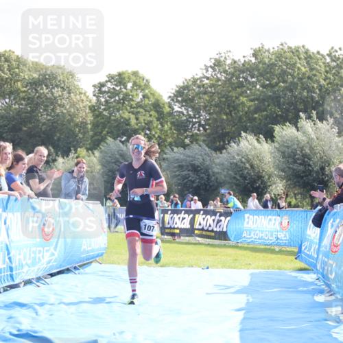 25.08.2024 - Elbe Triathlon Hamburg H.Heesch http://msf.ph/oto/6841720 25.08.2024 10:29:06 Ziel 107 meine-sportfotos.de