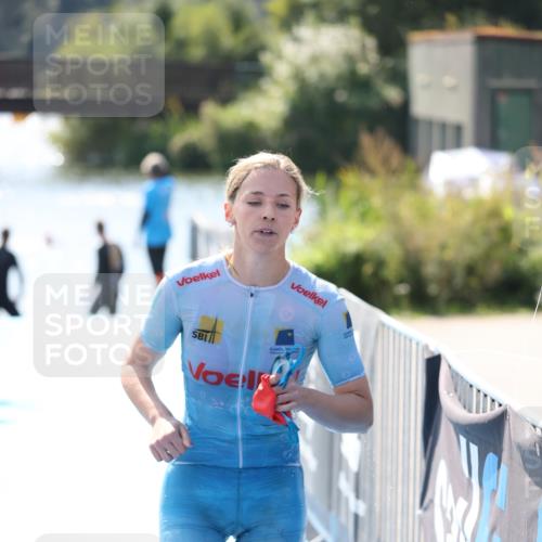 25.08.2024 - Elbe Triathlon Hamburg H.Heesch http://msf.ph/oto/6841722 25.08.2024 14:36:25 Schwimmen  meine-sportfotos.de