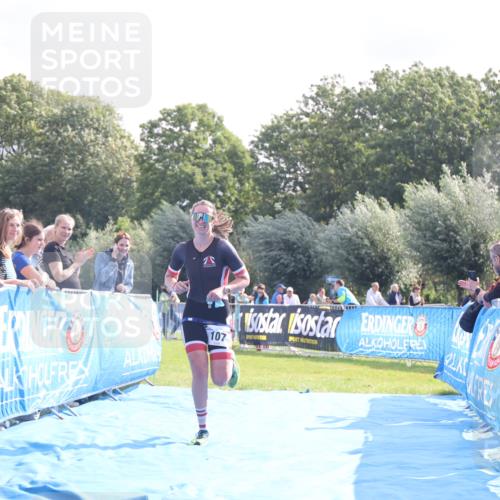 25.08.2024 - Elbe Triathlon Hamburg H.Heesch http://msf.ph/oto/6841732 25.08.2024 10:29:06 Ziel 107 meine-sportfotos.de