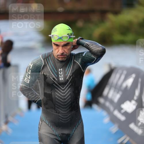 25.08.2024 - Elbe Triathlon Hamburg H.Heesch http://msf.ph/oto/6841733 25.08.2024 08:44:53 Schwimmen 120, 124, 166, 168, 169, 188, 197 meine-sportfotos.de