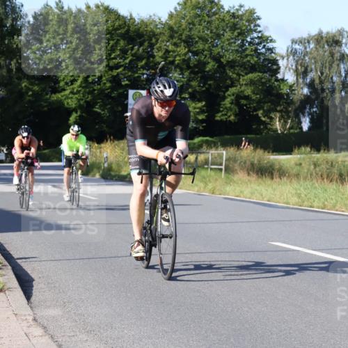 25.08.2024 - Elbe Triathlon Hamburg Fuchs,  Jonas http://msf.ph/oto/6841738 25.08.2024 09:40:04 Radfahren 451, 284, 363, 161, 408, 174 meine-sportfotos.de