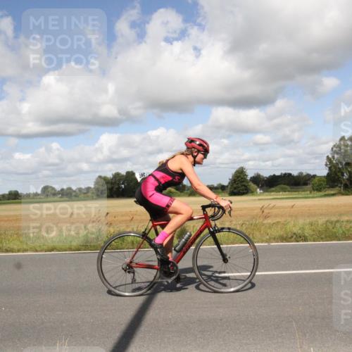 25.08.2024 - Elbe Triathlon Hamburg Fuchs,  Jonas http://msf.ph/oto/6841750 25.08.2024 11:22:37 Radfahren 1601, 1667, 1696, 1679, 1612 meine-sportfotos.de