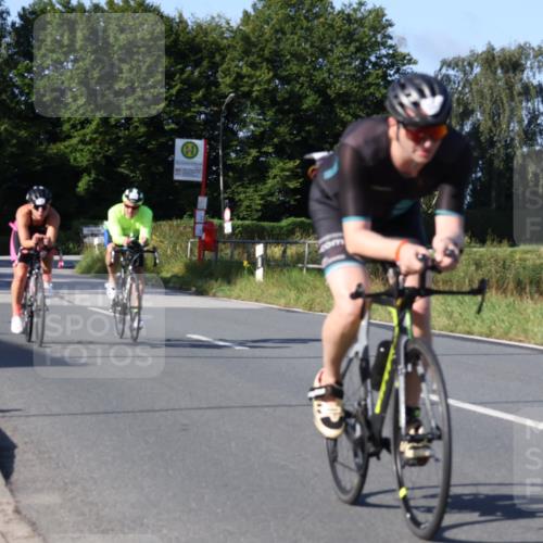 25.08.2024 - Elbe Triathlon Hamburg Fuchs,  Jonas http://msf.ph/oto/6841755 25.08.2024 09:40:04 Radfahren 451, 284, 363, 161, 408, 174 meine-sportfotos.de