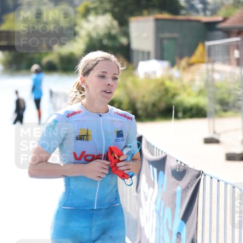 25.08.2024 - Elbe Triathlon Hamburg H.Heesch http://msf.ph/oto/6841757 25.08.2024 14:36:25 Schwimmen  meine-sportfotos.de
