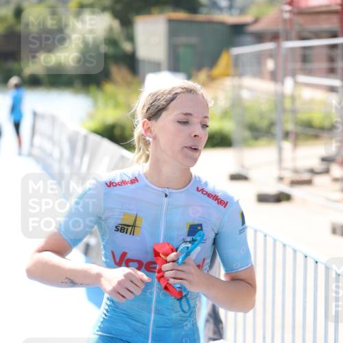 25.08.2024 - Elbe Triathlon Hamburg H.Heesch http://msf.ph/oto/6841764 25.08.2024 14:36:26 Schwimmen  meine-sportfotos.de